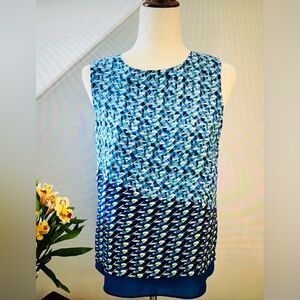 ROSE + OLIVE Blue White Floral Sleeveless Tiered Hem Tank